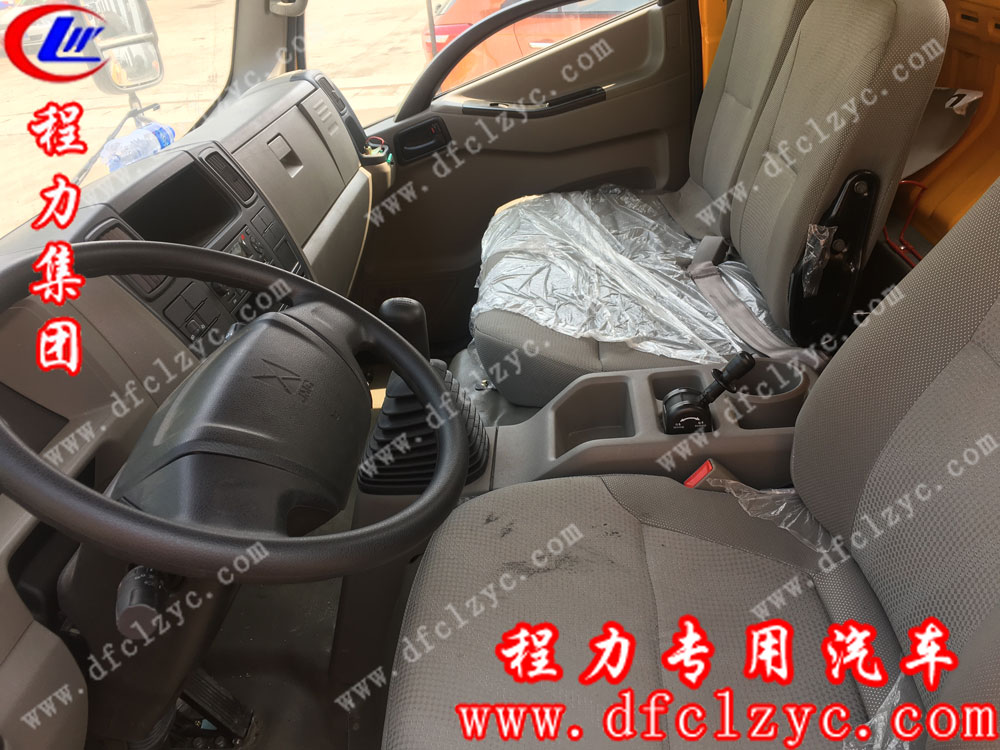 江鈴凱銳一拖二清障車內飾