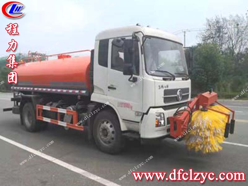 （國六）東風(fēng)天錦護(hù)欄清洗車